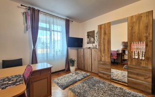 Piața de Miercuri, casă singură în curte, renovată 2025 - Poză 10