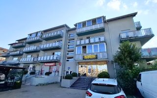 Spațiu comercial, 40mp, parcare, baie, balcon, strada Eroilor - Poză 1