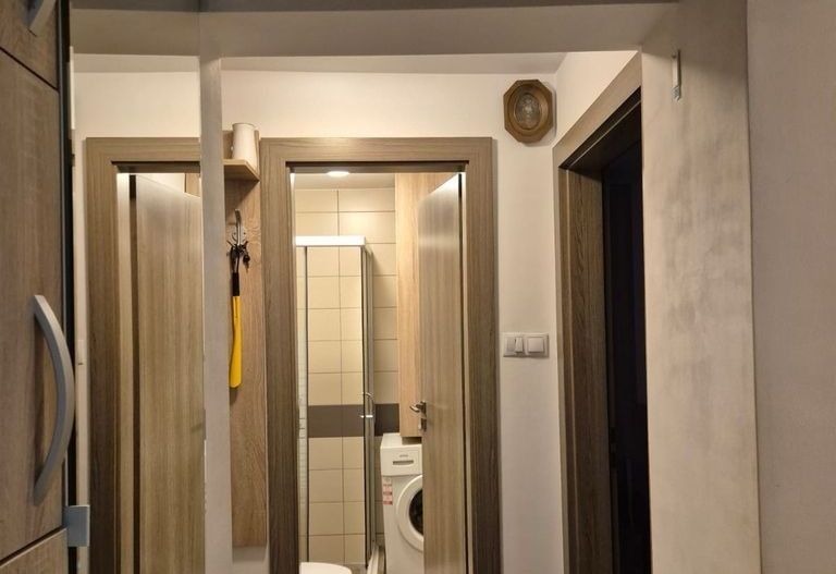 Cameră de inchiriat într-un apartament 2 camere, 3 min metrou Raul Doamnei - Poză 8