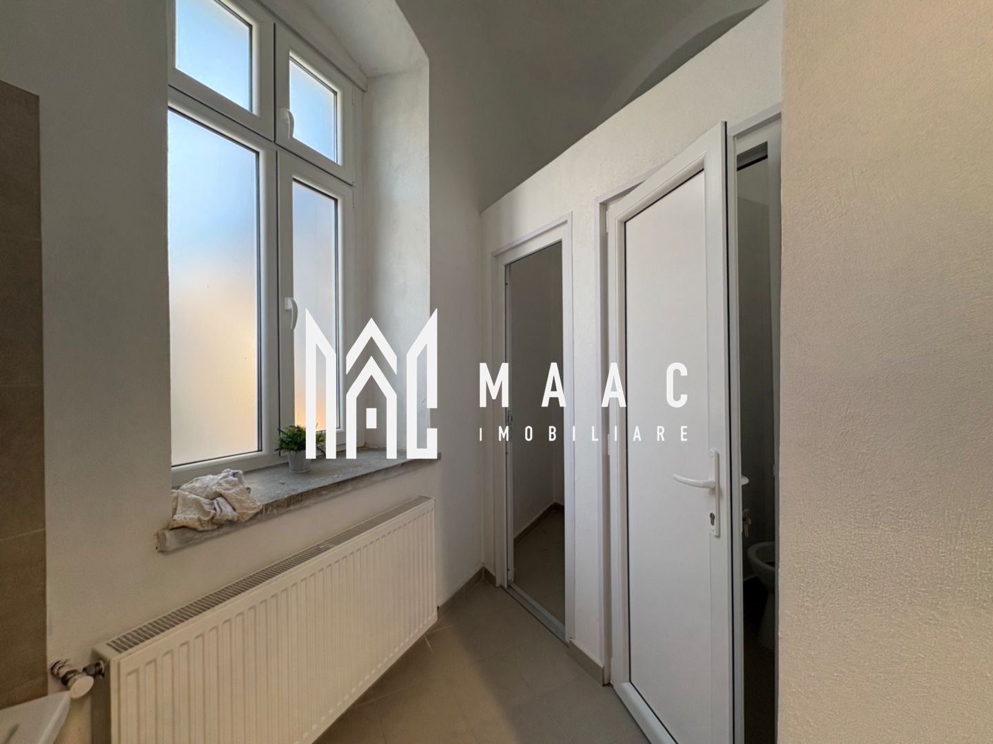 Casa ultracentrală cu potențial mixt – 1285 mp, acces dublu - Poză 8
