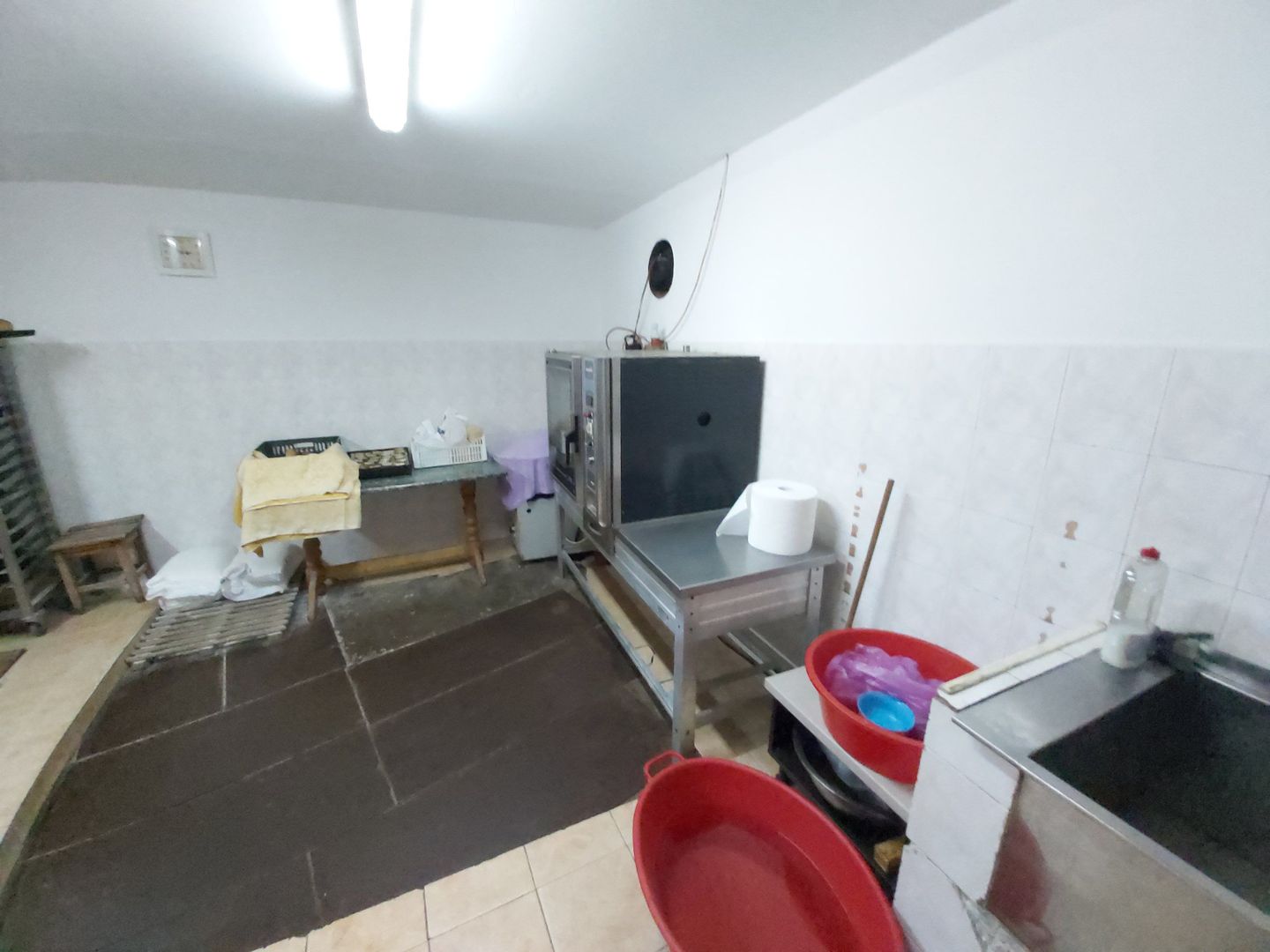 IMOBIL DE LOCUIT SI SPATIU COMERCIAL IN ZONA MEHALA -CETATII - Poză 3