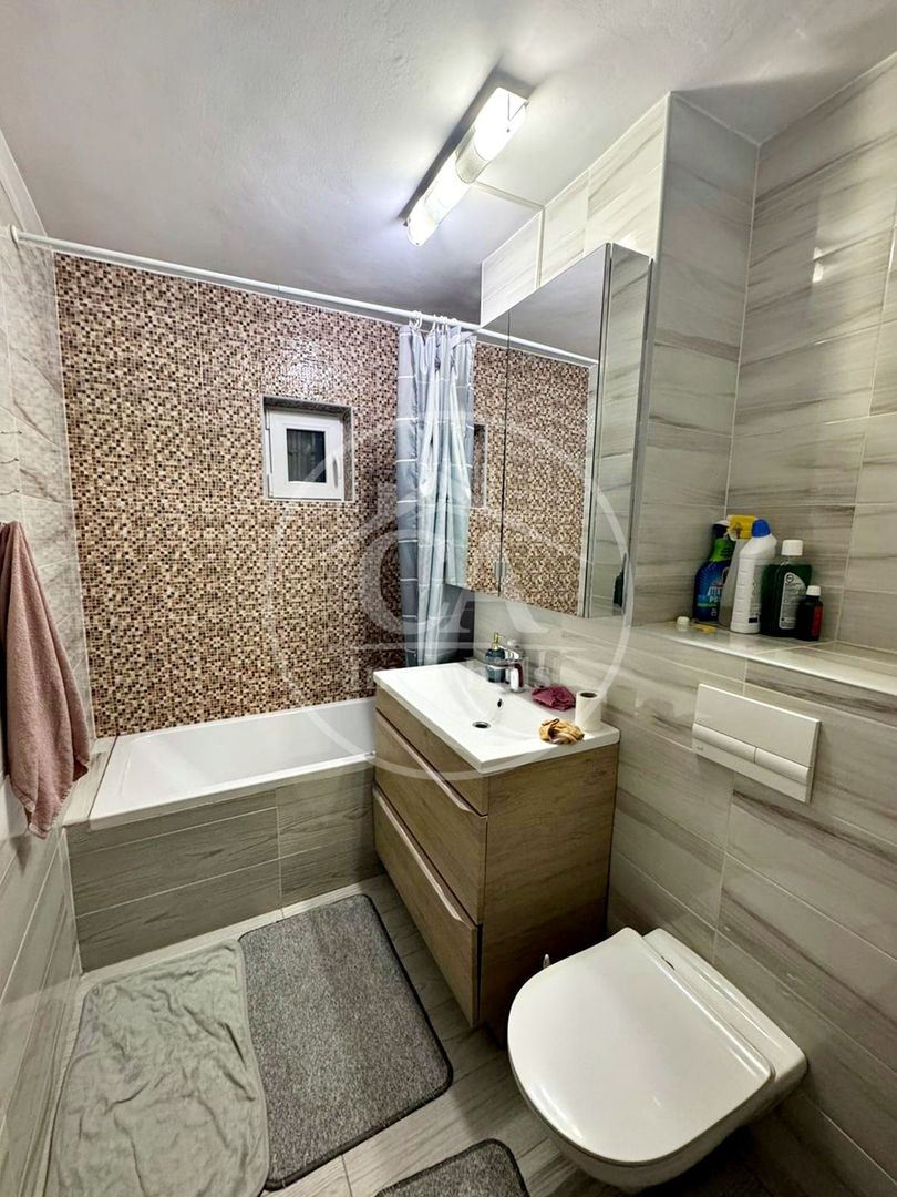 Apartament de închiriat cu 3 camere în zona Rogerius, Oradea - Poză 9