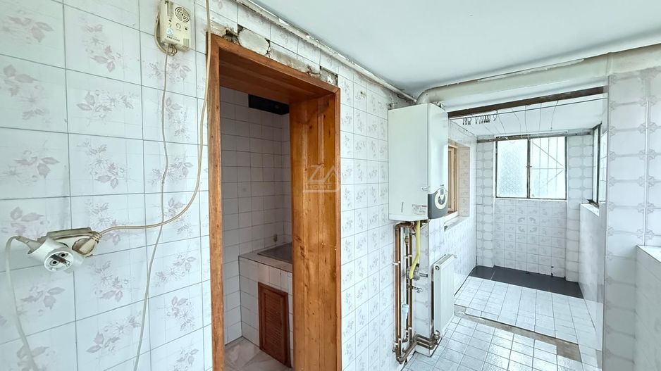 Decomandat. Centrala proprie. 2 Balcoane - Poză 9
