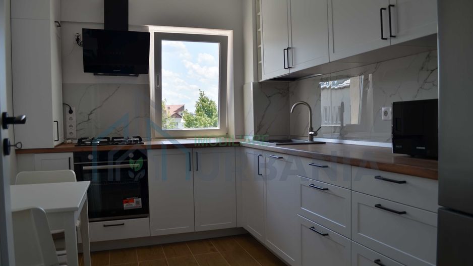 Apartament 3 camere, ultracentral, Târgu Cucu, 71 mp, mobilat și utilat complet - Poză 3
