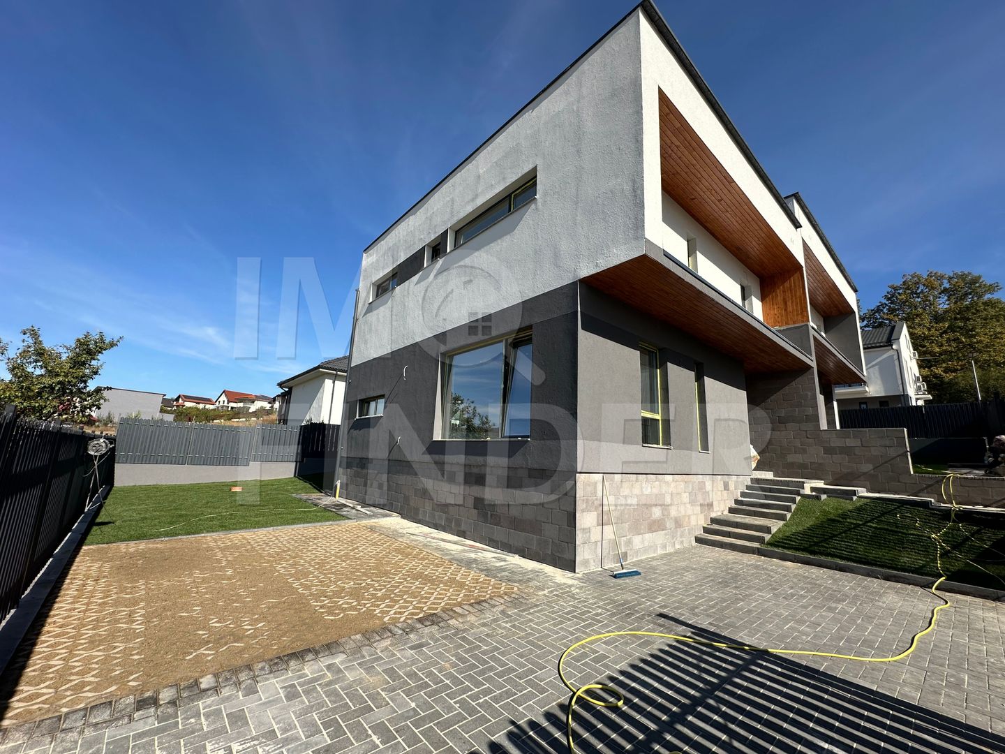 Casă tip duplex cu 4 camere în Iris, Cluj-Napoca, aproape de facilități - Poză 2