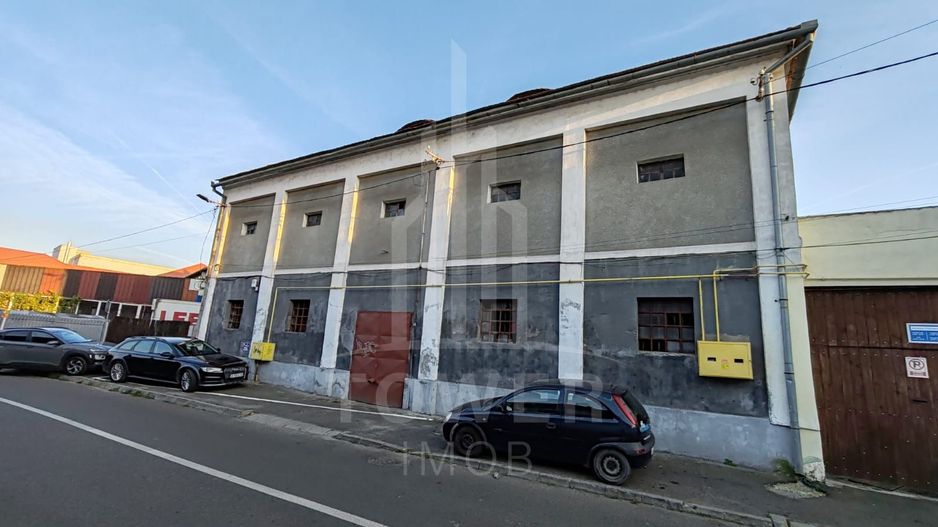 Depozit dispus pe regimul P+E+M | Zonă Centrală - Poză 1