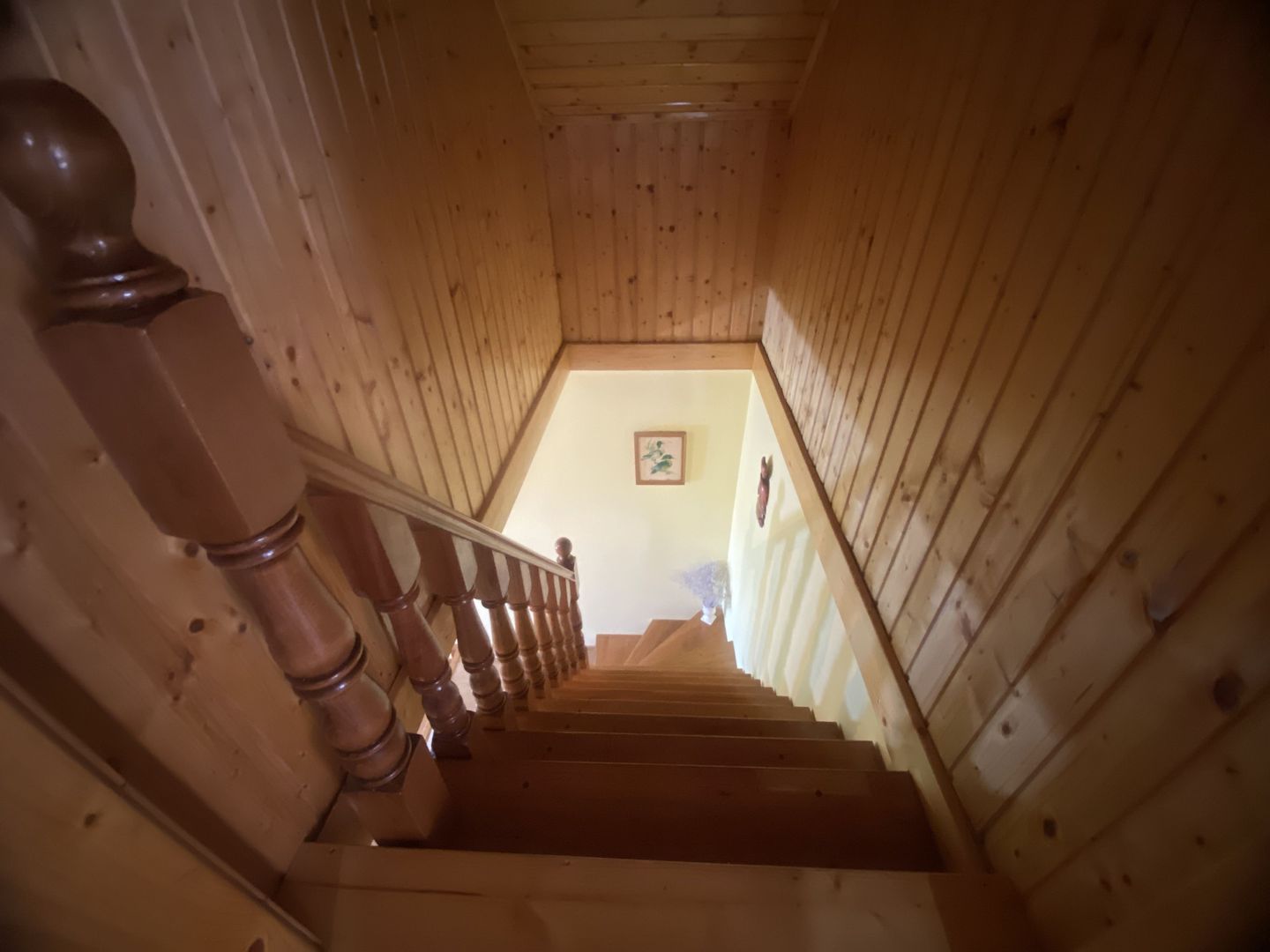 Oaza de liniste si verdeata! Vanzare casa cu 5 camere in Pucioasa - Poză 27