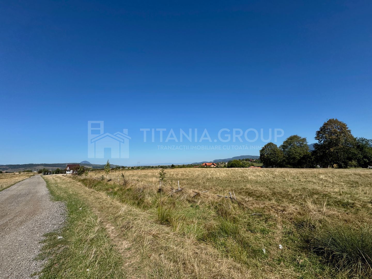 Teren intravilan parcelabil, priveliște spre munți, Sohodol, Bran - Poză 13