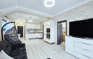 Apartament tip penthouse | Tractorul-Coresi | Terasă 97 mp