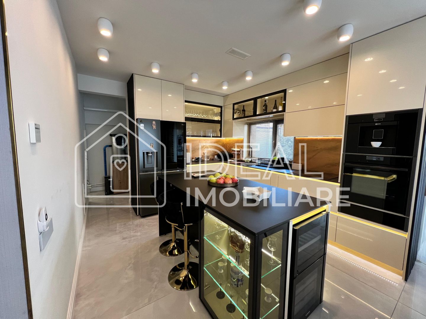 Casa Individuala Moderna Ultrafinisata, in Selimbar - Poză 5