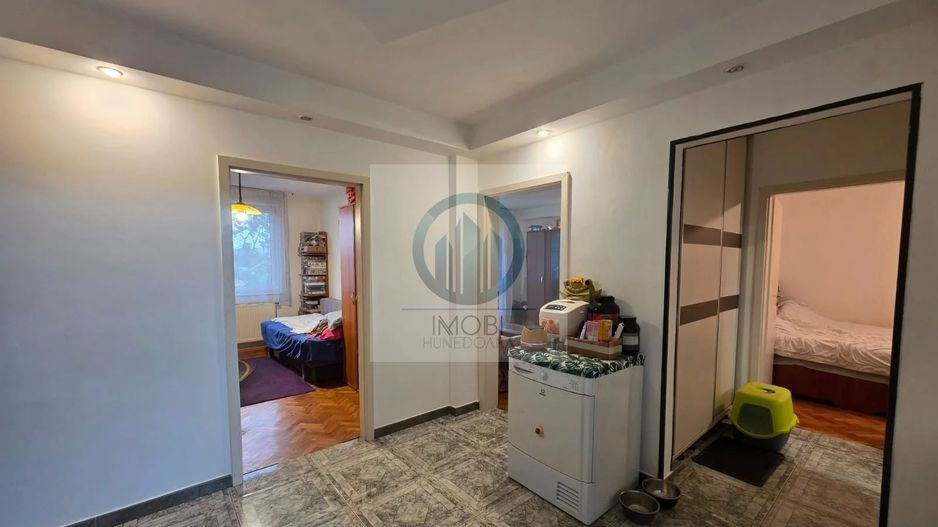Apartament 3 camere decomandat, Deva - Str. Progresului  65 mp Etaj 4 - Poză 2