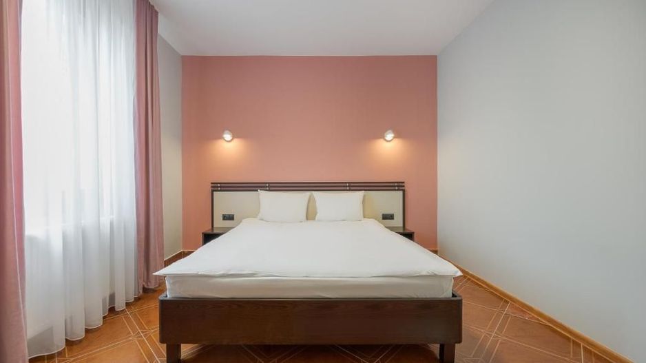 Complex turistic pe un domeniu de 5.375 mp | Sânmartin - Poză 9