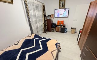 Apartament cu 2 camere decomandat la etajul 1 in Giroc - Poză 4