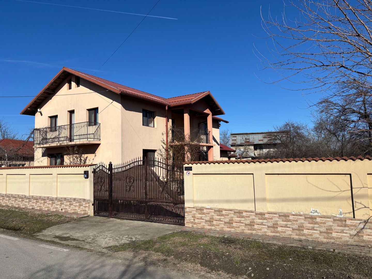 VILĂ MODERNĂ P+1 169 MP UTILI, CURTE GENEROASĂ 768 MP, IN APROPIERE DE BUCURESTI - Poză 4