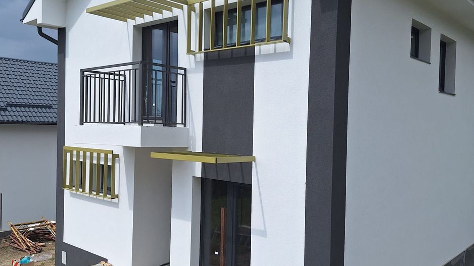 Casa individuala semifinisata in Sanicoara - Poză 1