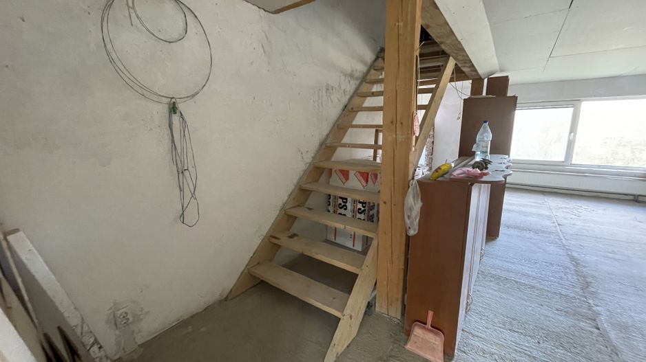 Casă semifinisată în Poienița - Poză 9