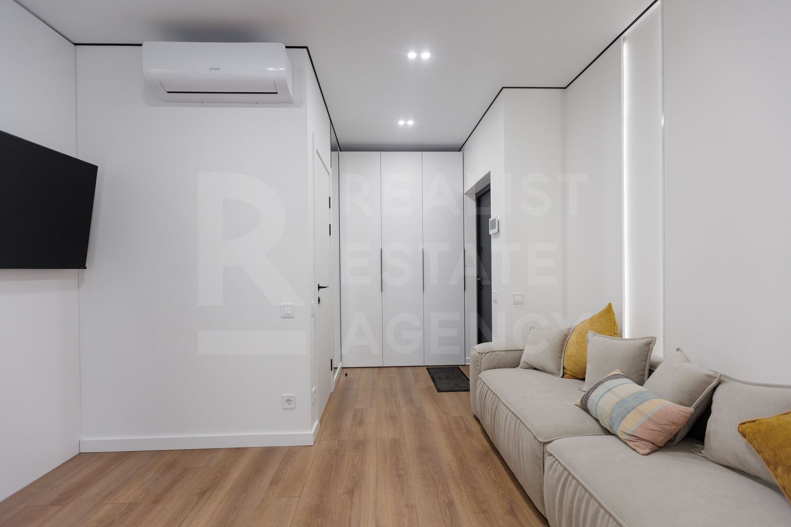 Vânzare, apartament, 1 dormitor + living, str. Ghica Vodă, Botanica - Poză 9