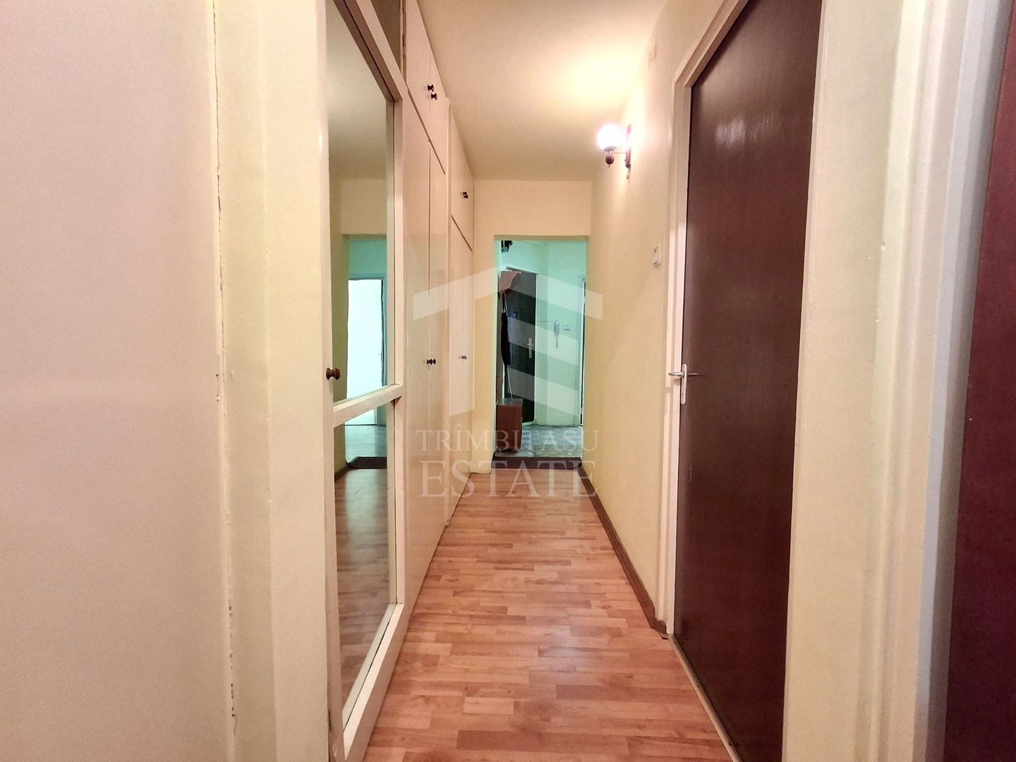 Apartament 3 camere decomandat | Locație excelentă | Bd. Chișinău 21 - Poză 10