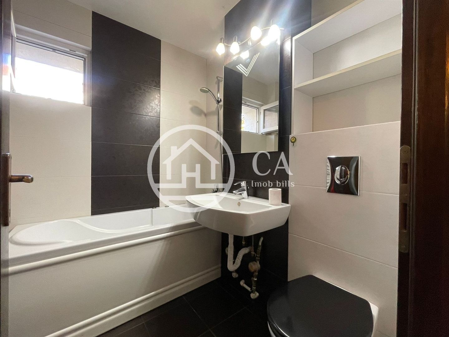 Apartament de inchiriat cu 3 camere in zona Iosia-Nord Oradea - Poză 12