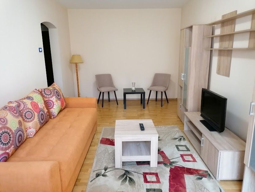 AP. 2 CAMERE- PIATA SUDULUI, BUCATARIE INCHISA, MOBILAT/UTILAT MODERN - Poză 1