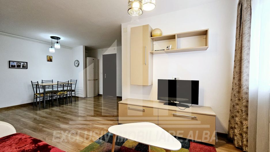 Apartament cu 2 camere decomandate, Cetate - M-uri cu vedere spre Parc - Poză 1