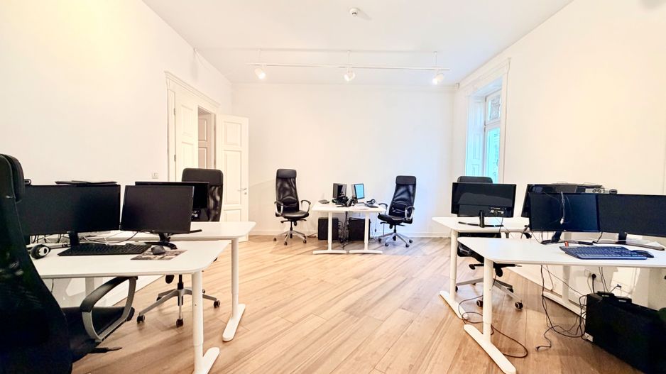 Spațiu Birou - Imobil istoric complet renovat - Poză 3