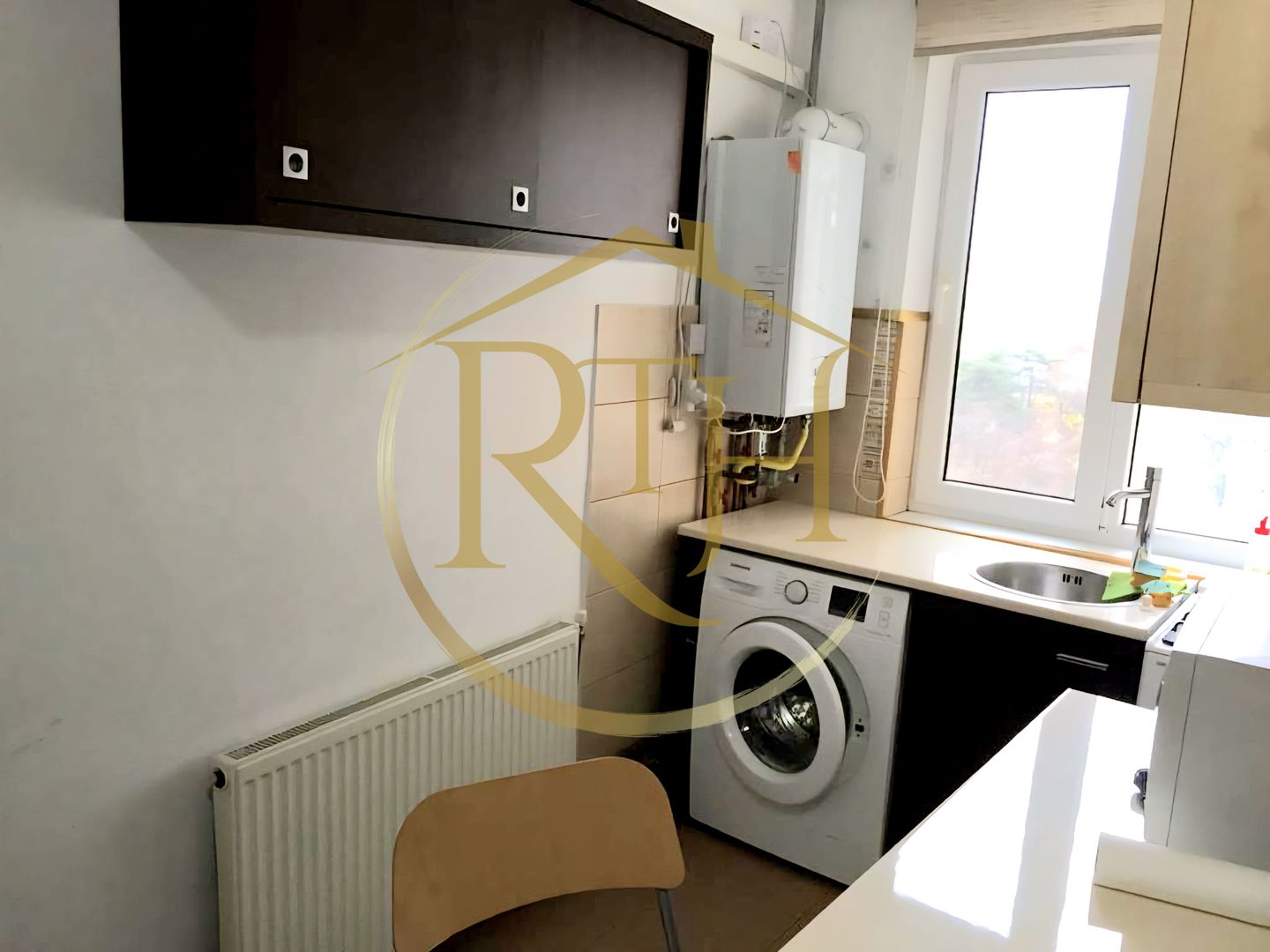 Oferim spre inchiriere apartament cu 1 camera, Aproape de Piata Unirii si Mall - Poză 5