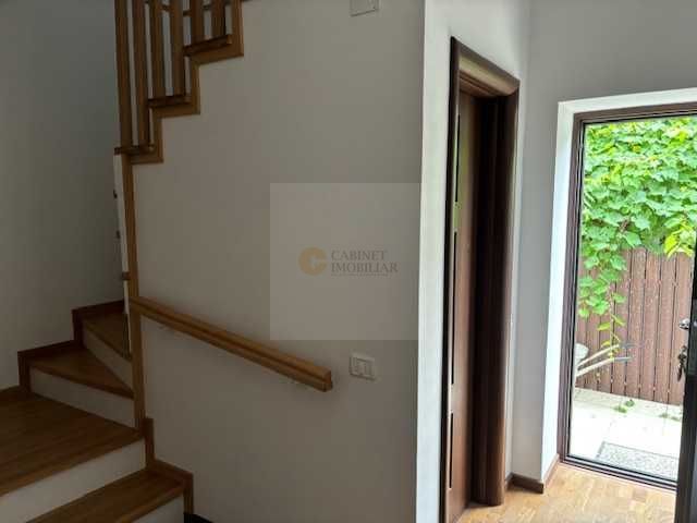 Vilă Clasică, Construcție Nouă, de Vânzare în Zona Domenii - Grivița - Poză 2