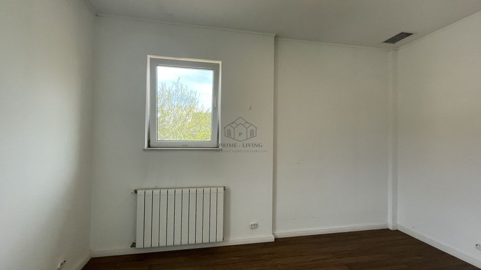 VILA SPATIOASA LA INCHIRIERE IN ZONA PIPERA LANGA SCOLI - Poză 15