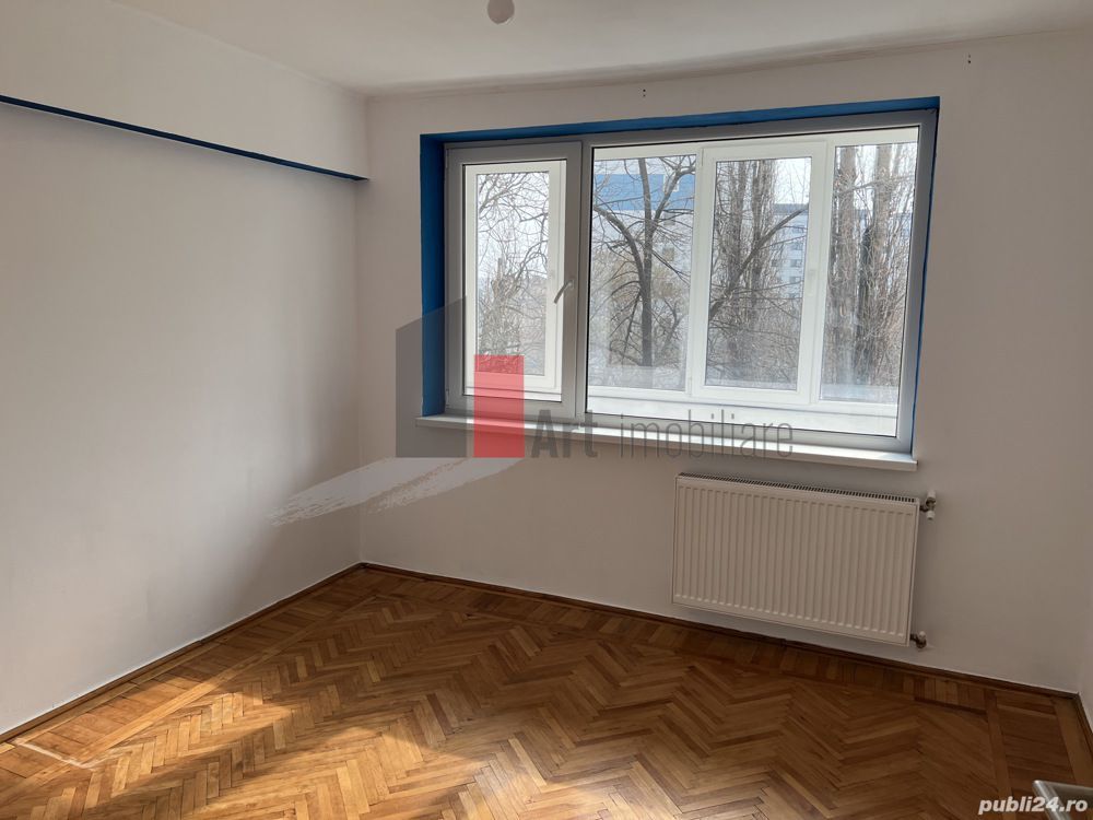 Apartament ultracentral 3 camere - Poză 1