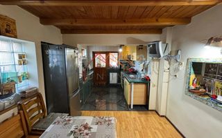 Vila de vanzare, 5 camere, garaj, 383 m2 teren, Campina - Poză 4