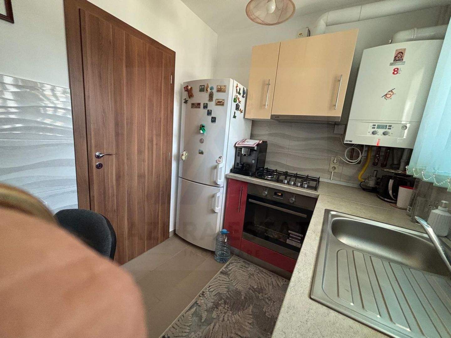 Apartament impecabil 69,5mp 3 camere  2 băi etaj 1 cu loc de parcare - Poză 18