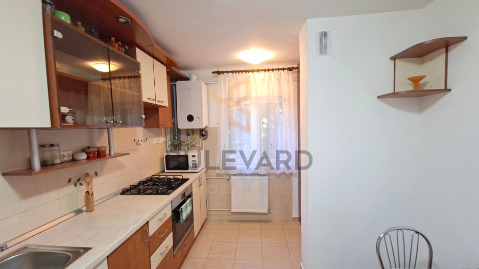 Apartament 3 camere decomandate + parcare, mijlocul strazii Titulescu! - Poză 9