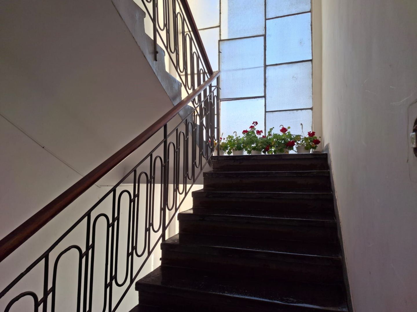 Apartament cu 3 camere si garaj in zona centrală - Poză 23