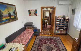 Casă cu 4 camere de vânzare – Str. I. C. Brătianu - Poză 8