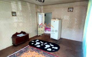 CASĂ DE VÂNZARE | 9 CAMERE | TEREN 1.000 MP | BĂICOI – ZONĂ CENTRALĂ - Poză 5