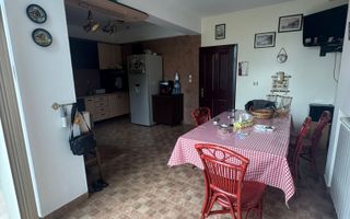 Casa de închiriat 7 camere Sector 4, ideal pentru clinica, gradinita - Poză 27