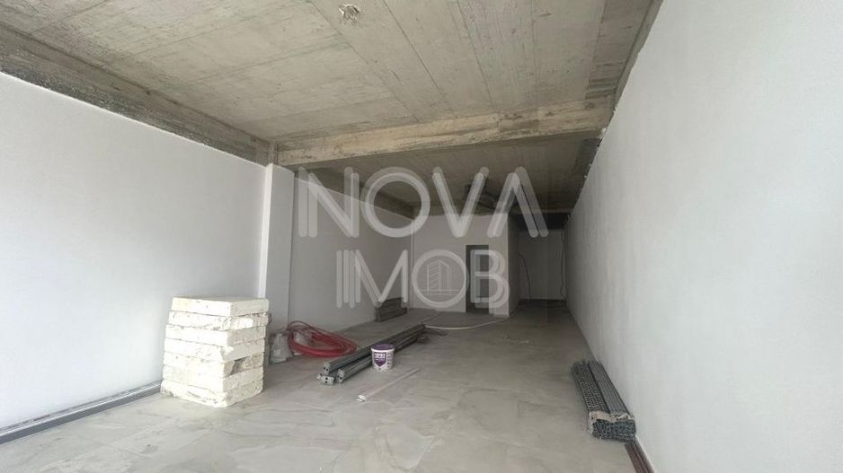 Spatiu comercial de inchiriat 120 mp - vitrina la strada - Selimbar, zona Brana - Poză 7