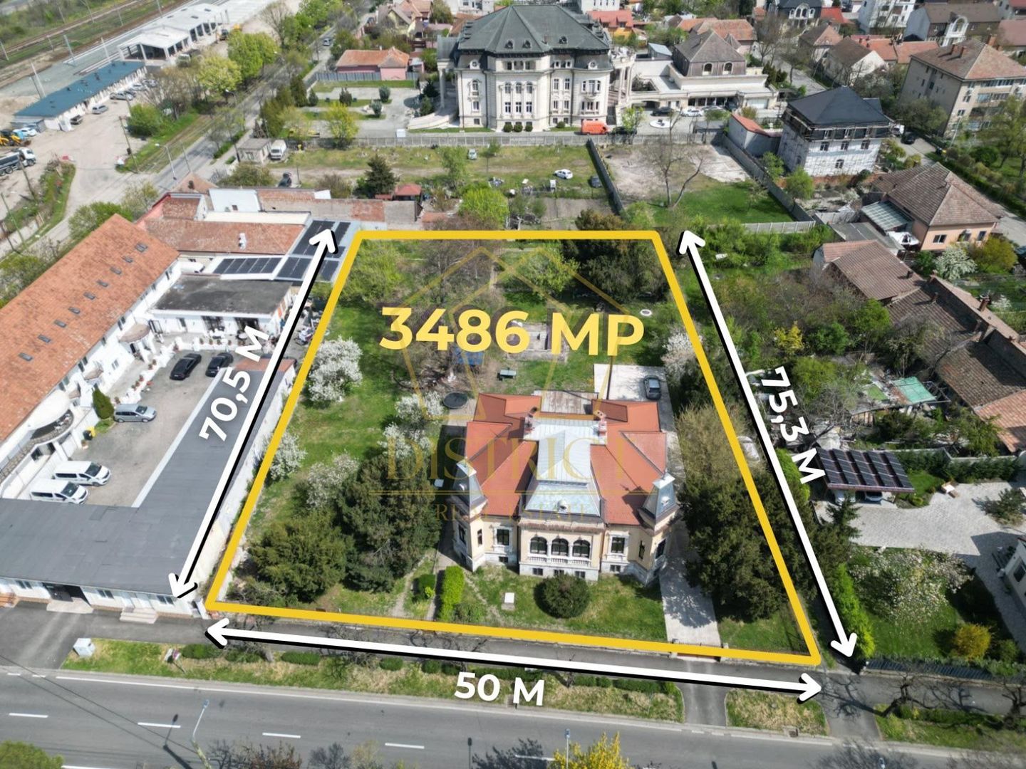 Vila isotorica cu teren de 3.900mp | Central - Poză 1