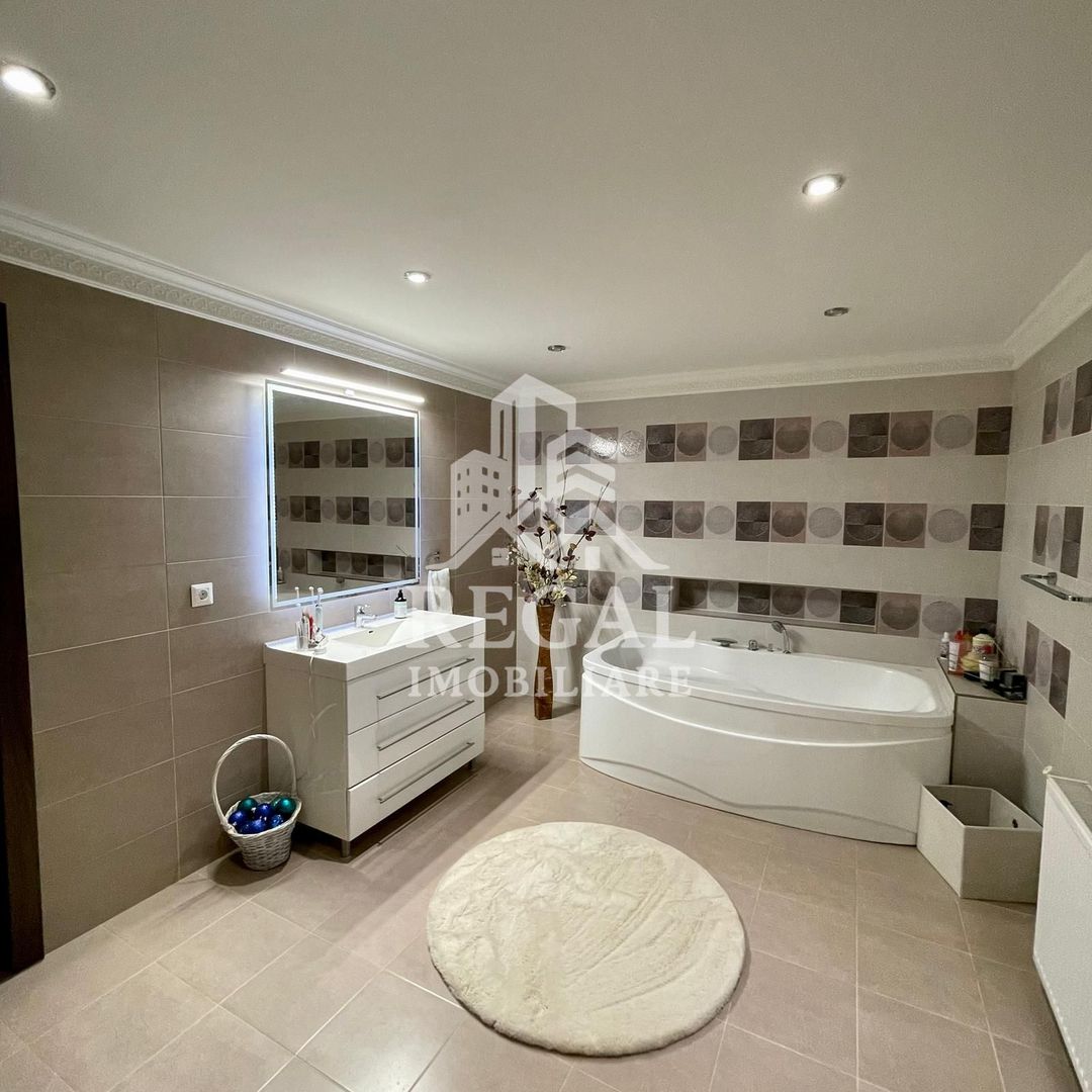 Casă deosebită, finisaje premium, ideală ptr. locuință sau investiție - Poză 3