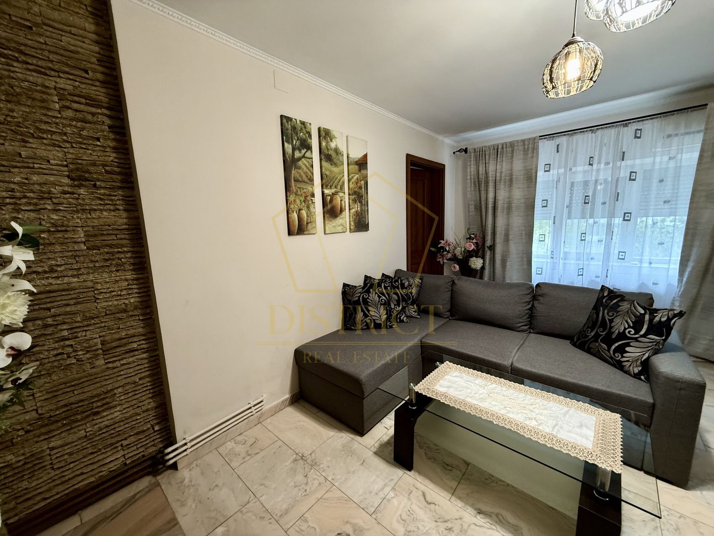 Apartament superb cu 4 camere  |  Calea Martirilor - Poză 4