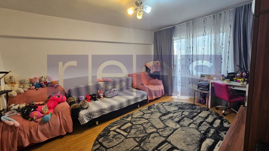 DE VANZARE AP 3 CAMERE 71 MP GHENCEA-BRASOV | SEMIDECOMANDAT | METROU - Poză 1