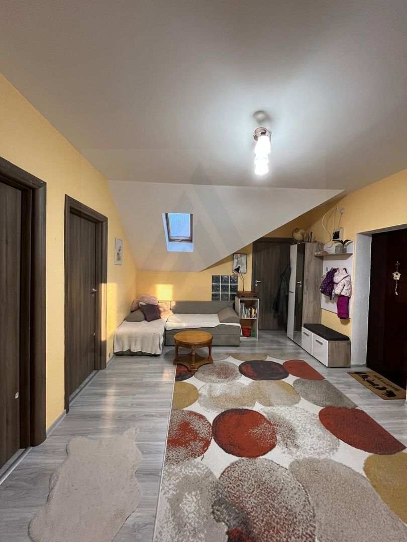 Apartament 3 camere 2 balcoane bucatarie inchisa in zona Strand II - Poză 5