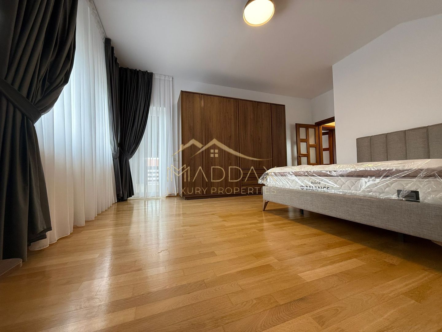 Vila moderna Corbeanca-spatiu, confort si intimitate - Poză 33