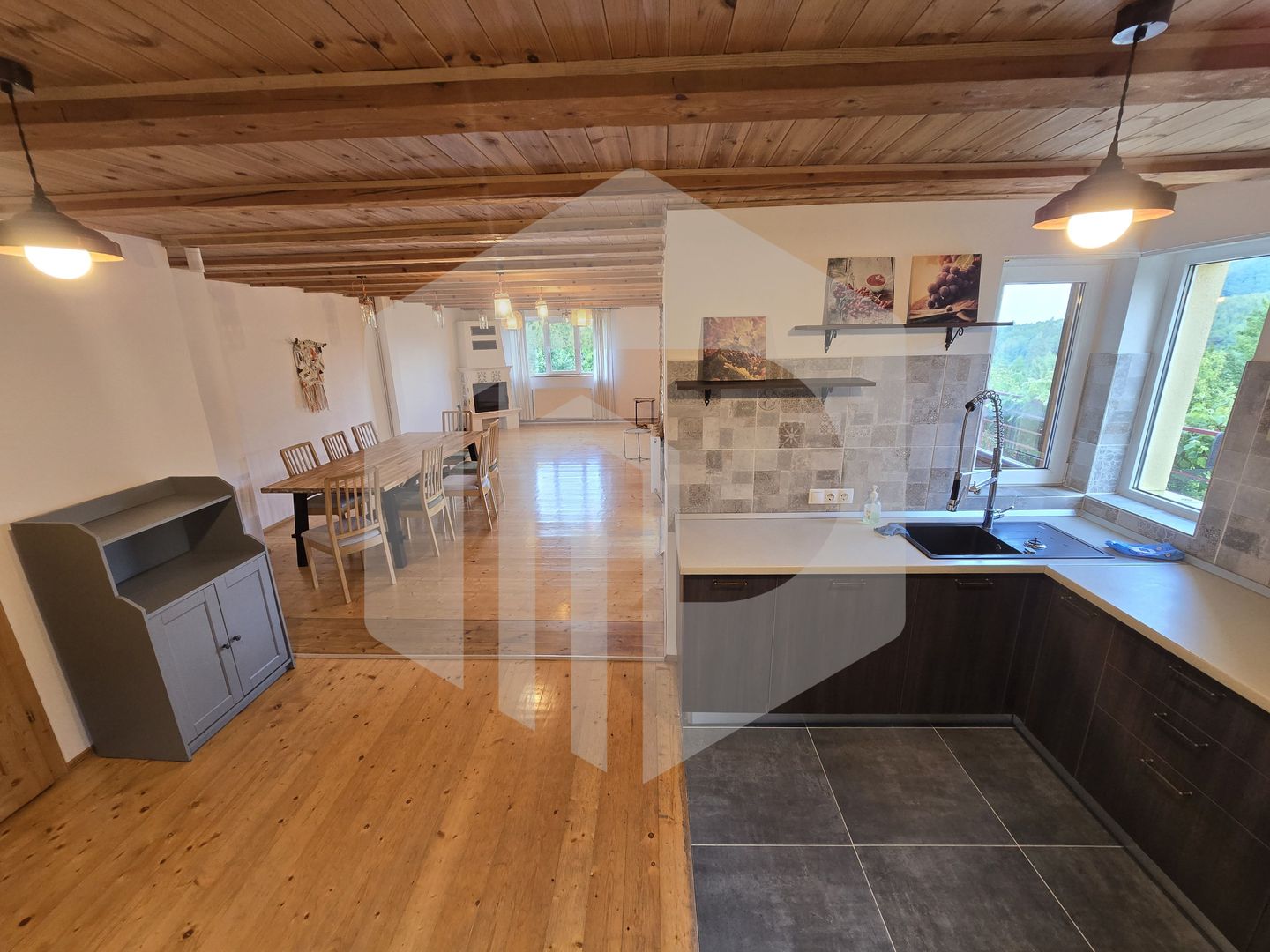 Casa individuala 4 camere teren 3825 mp Cisnadioara - Poză 4