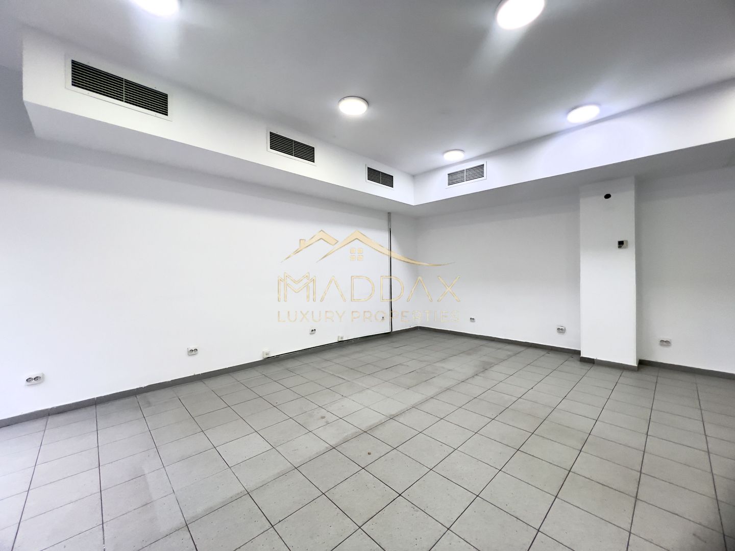 Spatiu Comercial Stradal**240mp**2 locuri parcare//Bdul Ion MIhalache - Poză 4