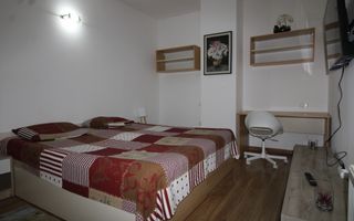 Se afla la 5 minute de Complex, ideal pentru studenti, centrala proprie - Poză 1