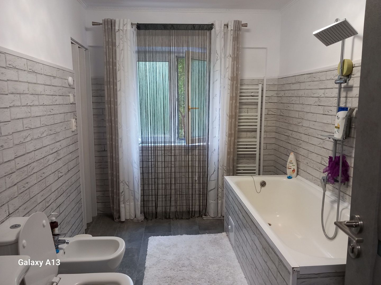 ageuropa.ro vinde apt. 2 cam RENOVAT 78mp utili etajul 1 în Micro 17. - Poză 1