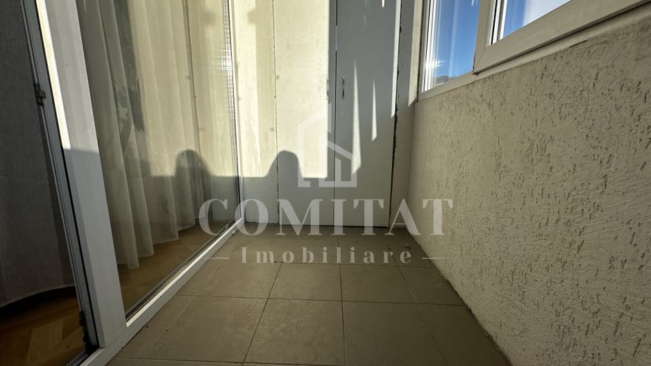 Apartament la etaj intermediar | Parcare | Zona Str Stejarului - Poză 11