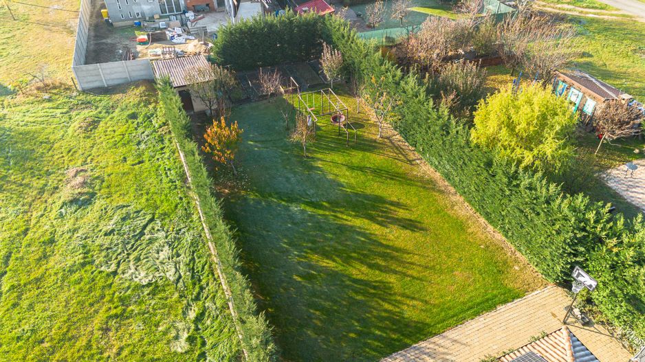 Vila premium cu teren generos! Confort și eficienta in Sanleani - Poză 11